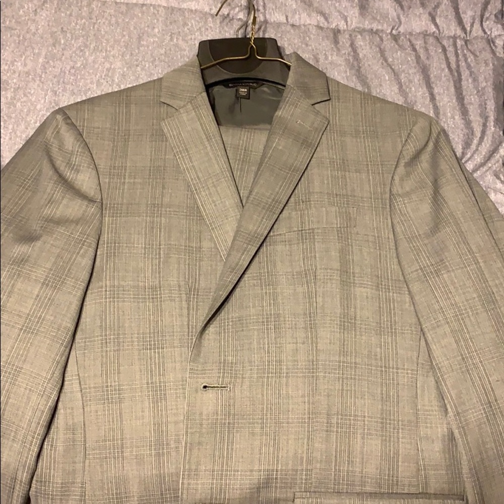 Men’s Banana Republic two piece suit